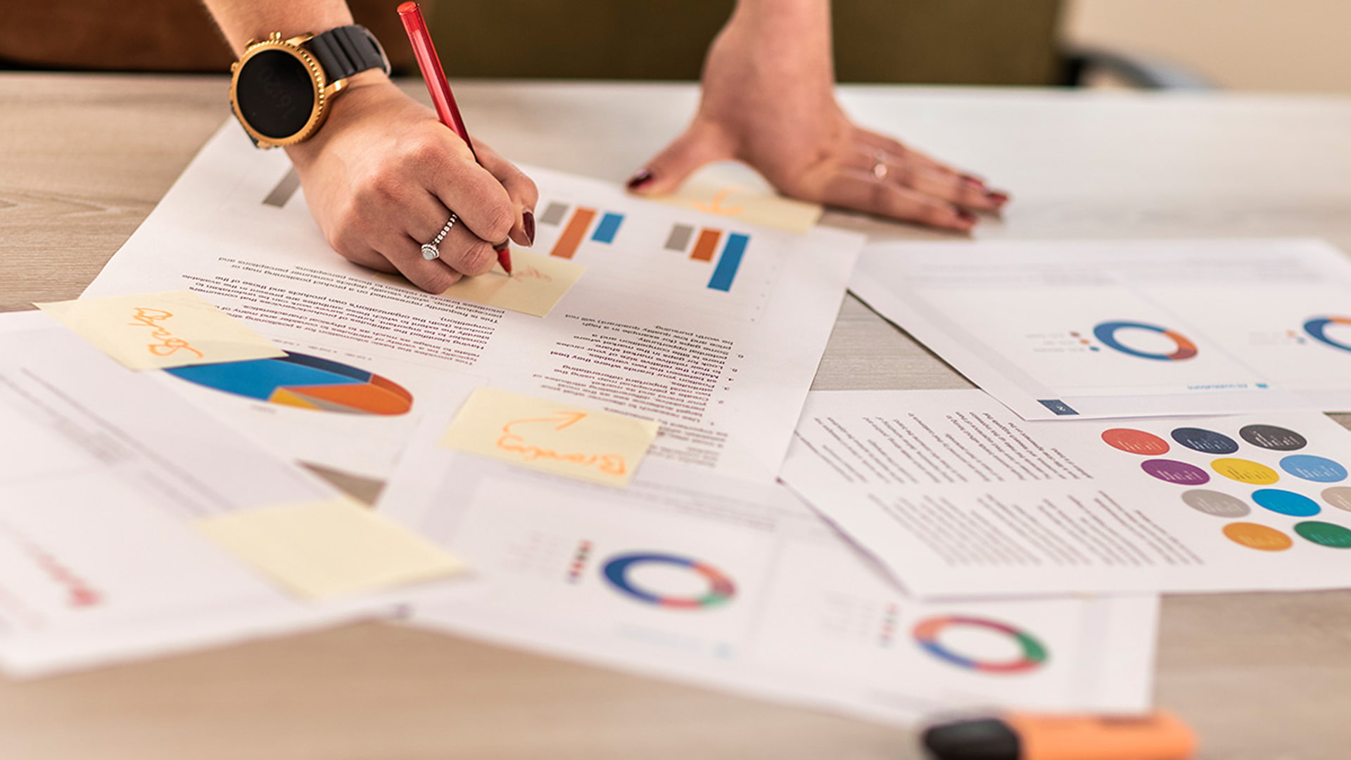 Specialise in business management to develop the key leadership and decision making skills needed for your role in today’s dynamic business environment.