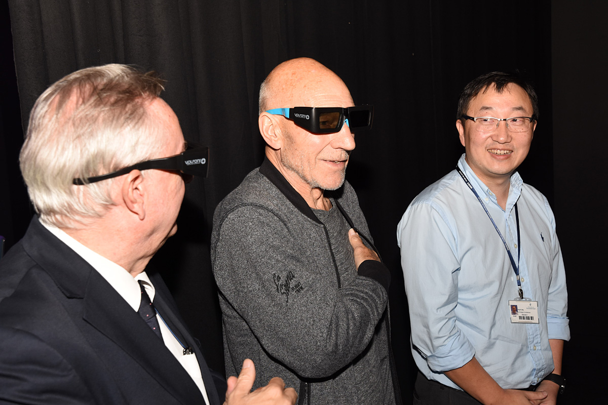 Sir Patrick Stewart (centre) with Professor Song Wu in the new Phidias Lab